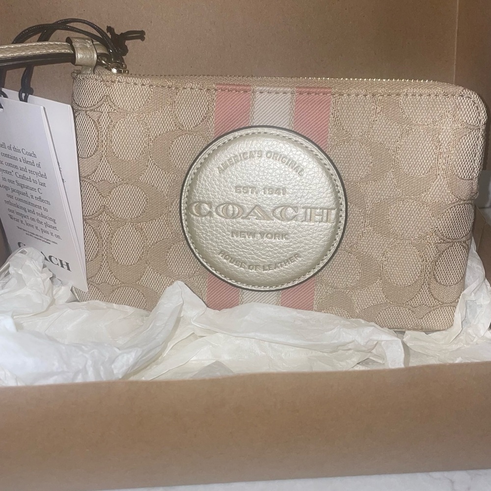 Coach Dempsey Lg Wristlet Signature Jacquard Beige w/Pink Stripe -Full Inclusion - Picture 4 of 9